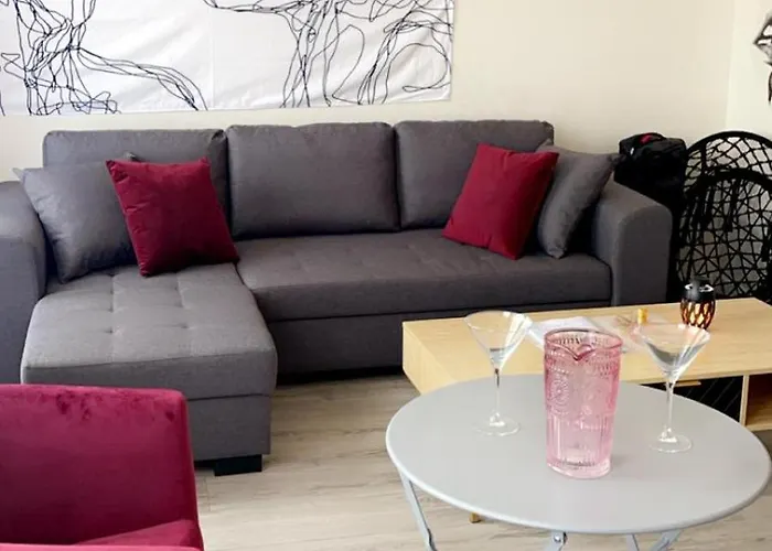 Hyper Centre, Remparts, Vieille , Cosy, Possible Faire A Pieds Apartment *